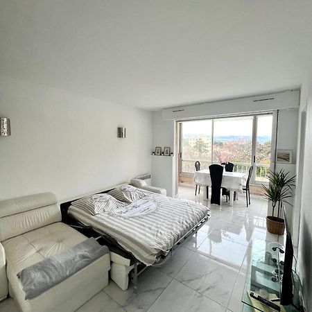 Studio 4 Couchages A 12 Min De La Plage A Pied Avec Wifi, Le Parking Est En Option Antibes Zewnętrze zdjęcie