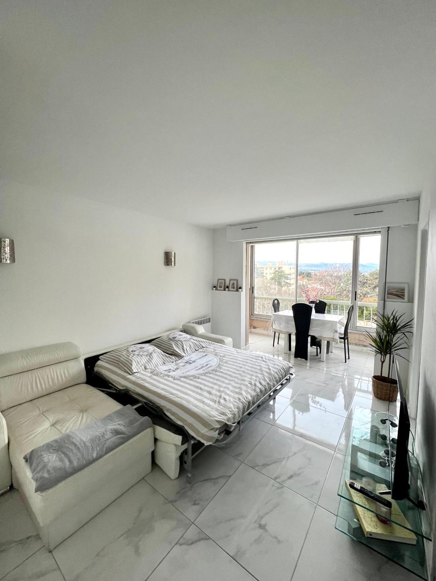 Studio 4 Couchages A 12 Min De La Plage A Pied Avec Wifi, Le Parking Est En Option Antibes Zewnętrze zdjęcie